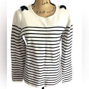 Mia + Tess Striped Sweater with Very Unique Shoulder design in Size Large